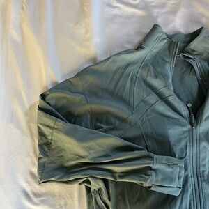 Lululemon define relaxed fit jacket - size 8 light green